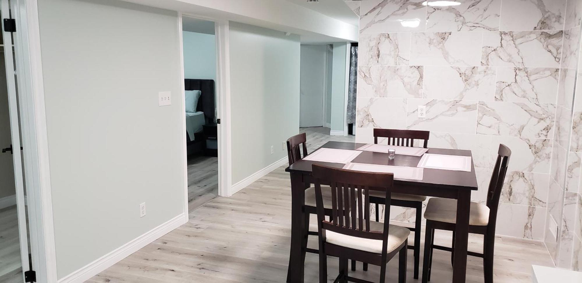 2 Bedroom Luxury Apartment Guelph Exterior photo